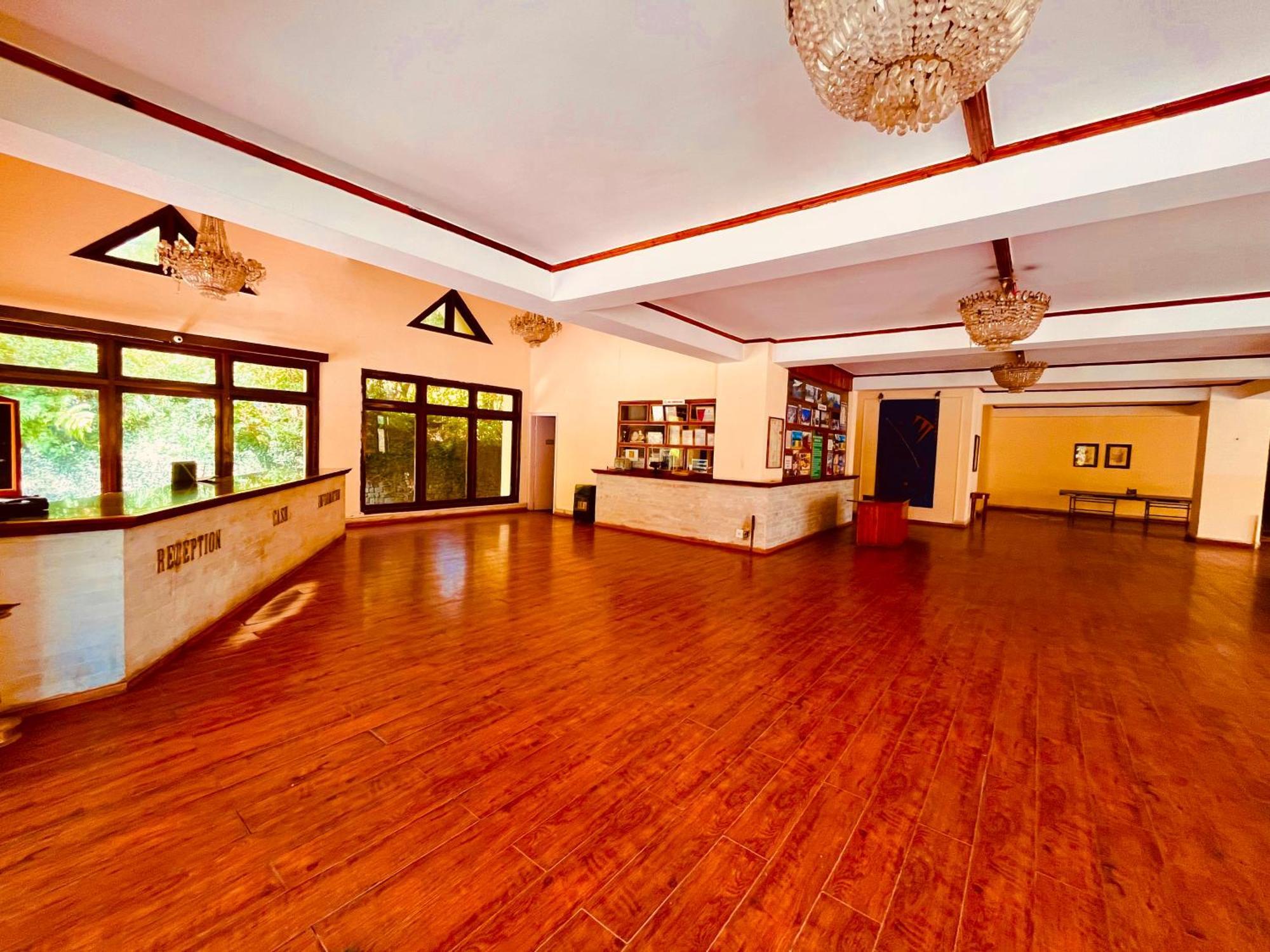 Ramayan Resort, In City Centre Manali By Ramanand Sagar المظهر الخارجي الصورة